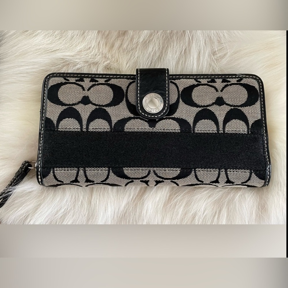 Coach Signature “C” Canvas Leather Trim Credit Card Bifold Long Wallet